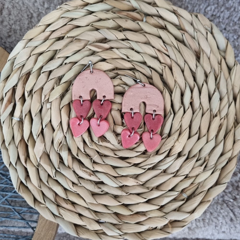 Dangle Hearts - Picture 2 of 2